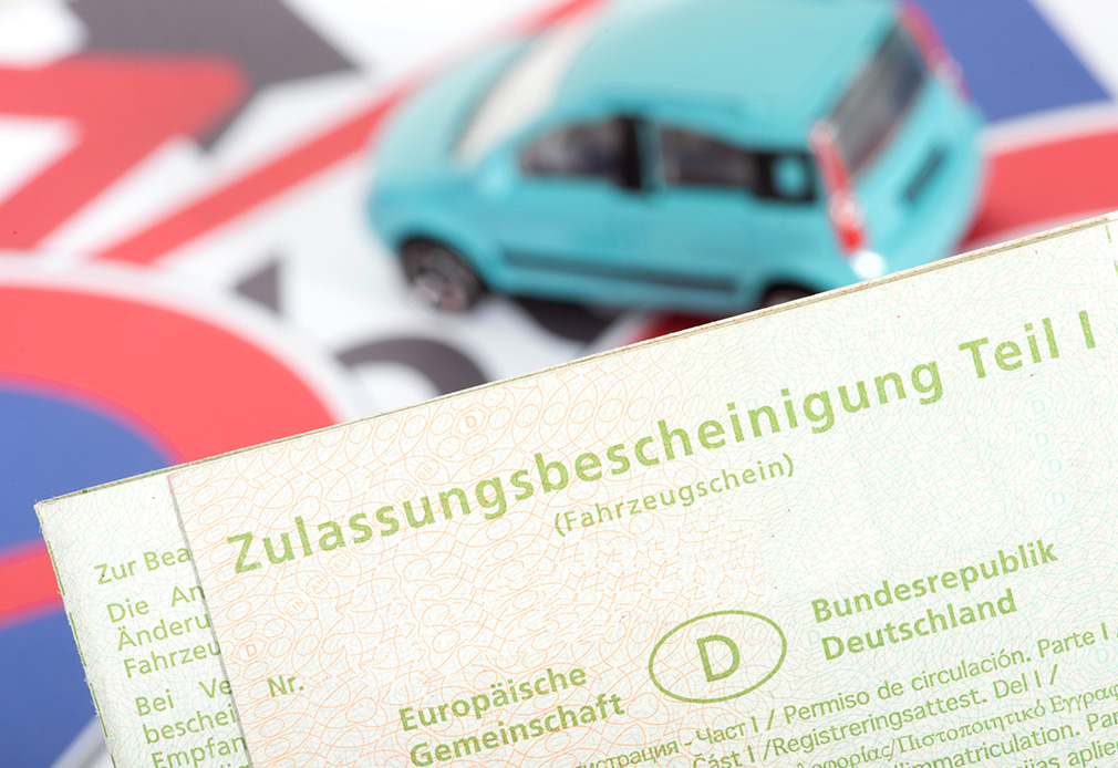 Kfz-An- und Abmeldung: Wie funktioniert die Zulassung per i-Kfz?