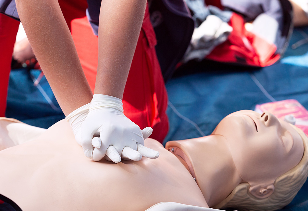 Lebensrettende Sofortmaßnahmen nach einem Verkehrsunfall