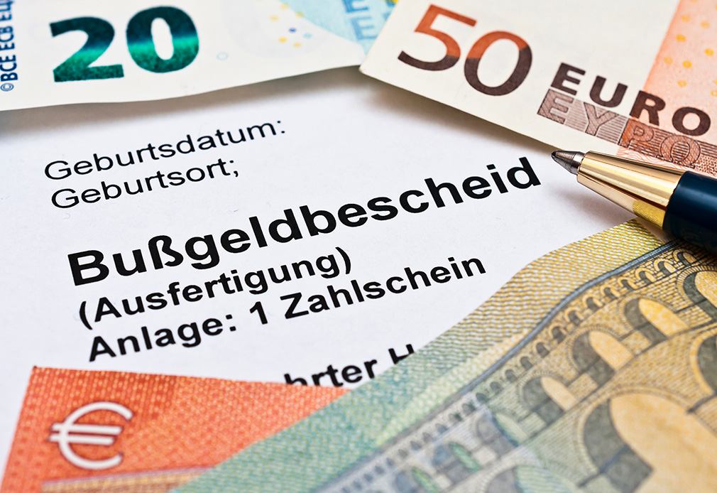 Strafzettel digital managen: So viel Zeit sparen Sie im Fuhrpark