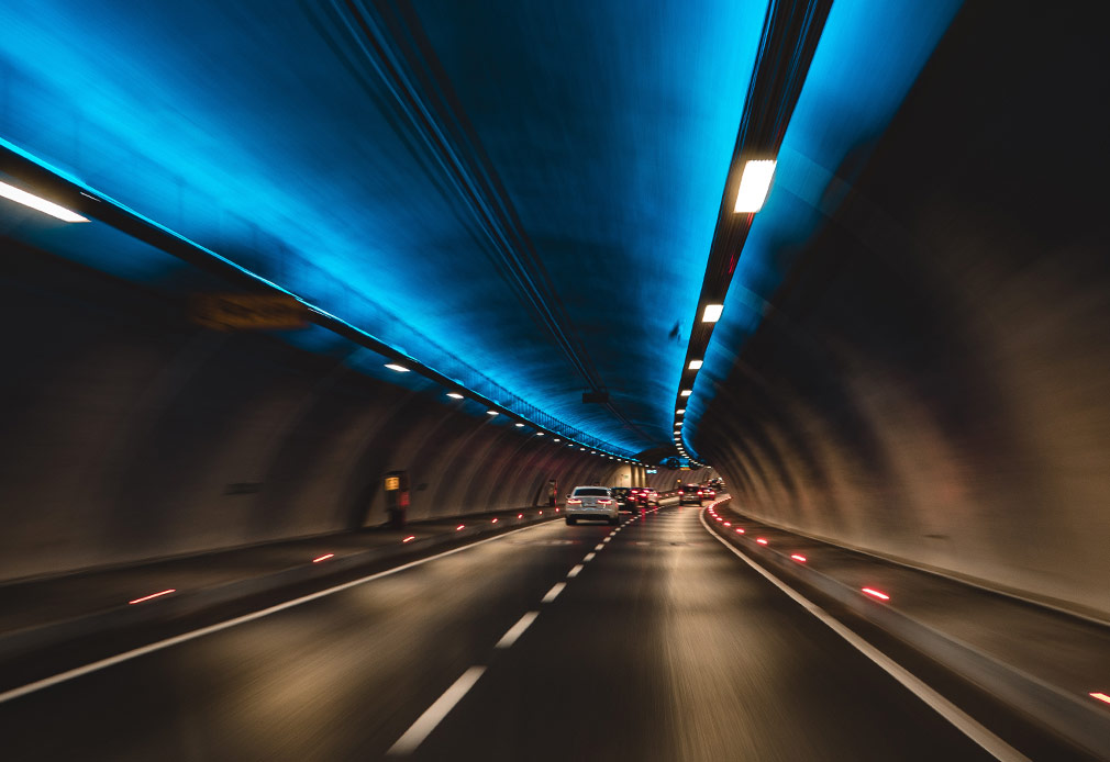 Tunnelfahrt: Tipps zum richtigen Verhalten im Tunnel