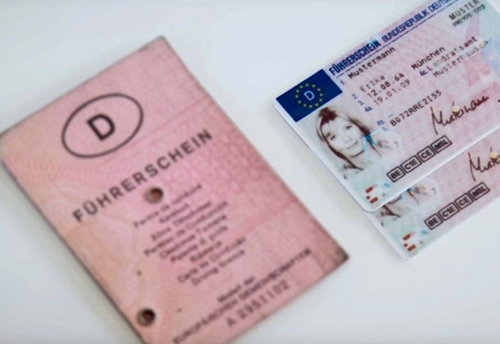 Papierführerschein und EU-Kartenführerschein
